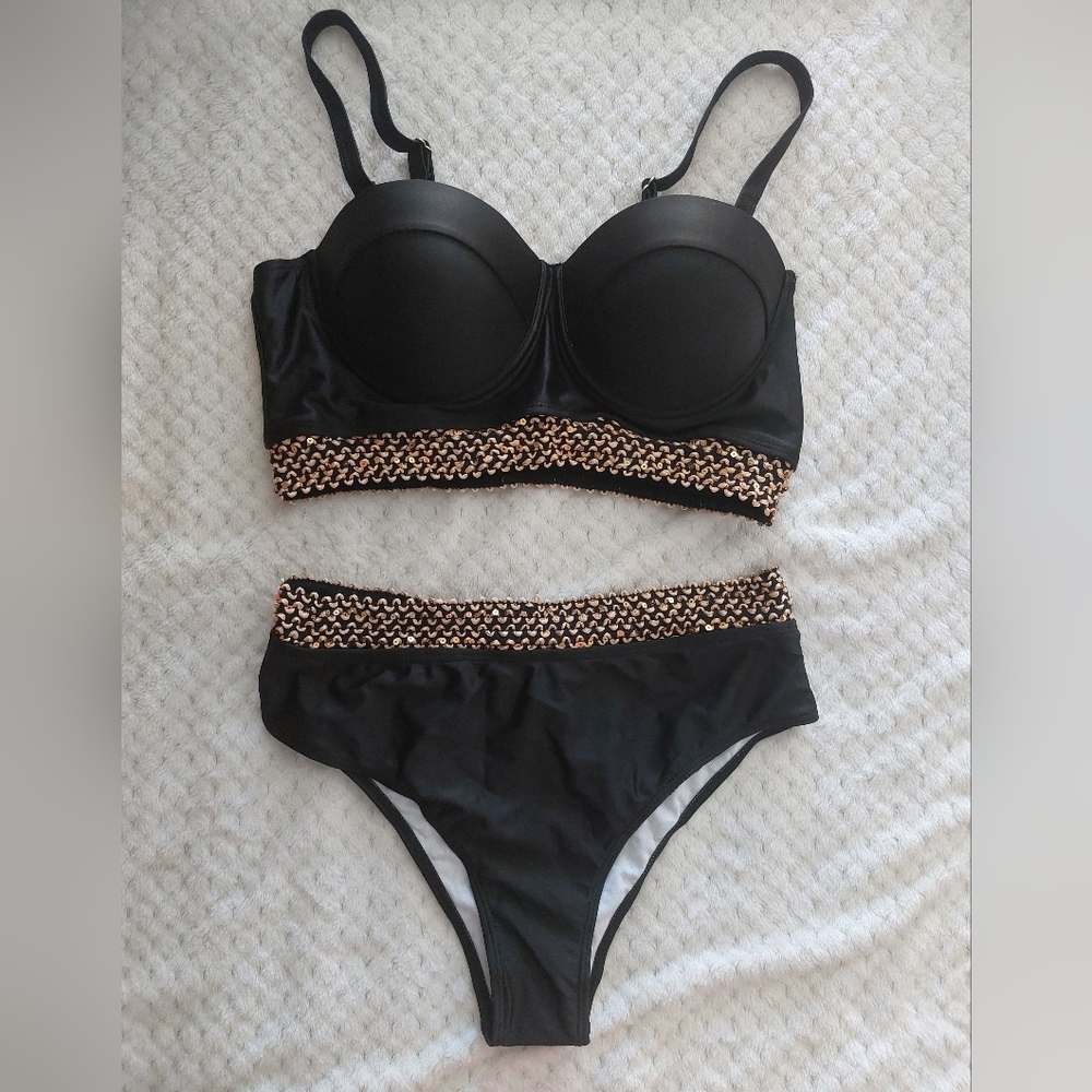 New Two piece swimsuit